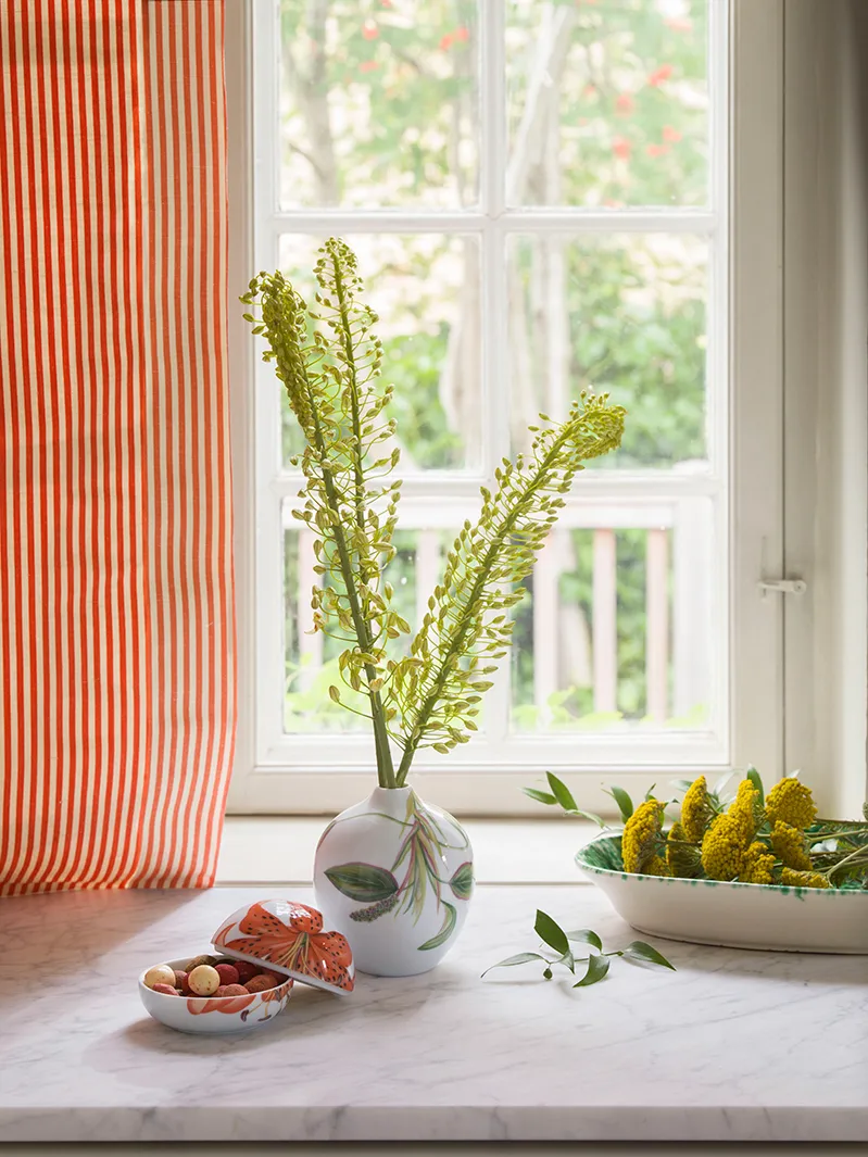 Royal Copenhagen Bonbonniere 2022 bonbonjär Ø10 cm, Tiger Lily Royal Copenhagen