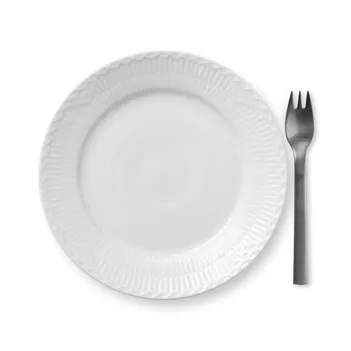 White Fluted Half Lace tallrik, Ø 19 cm Royal Copenhagen