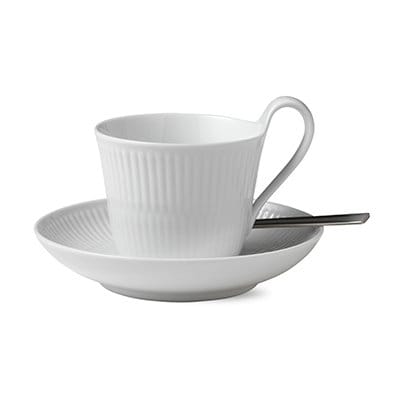 White Fluted kopp med fat - 25 cl-högt handtag - Royal Copenhagen