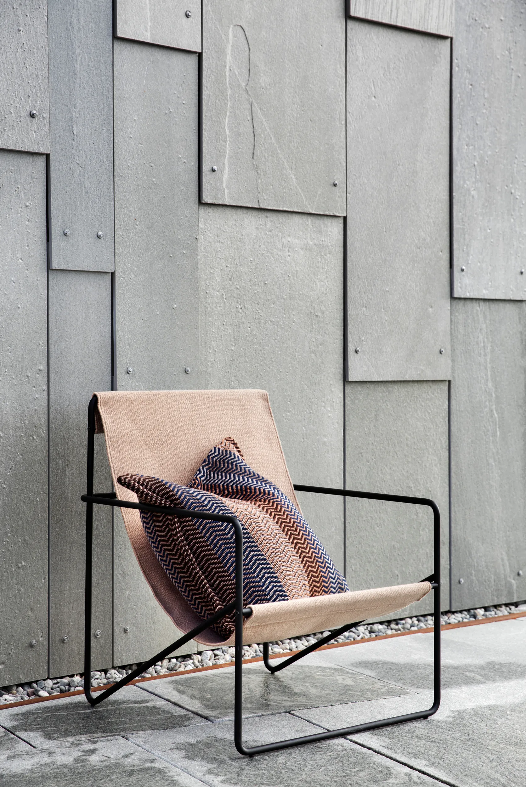 Fri kudde 60x60 cm, By the fire Røros Tweed