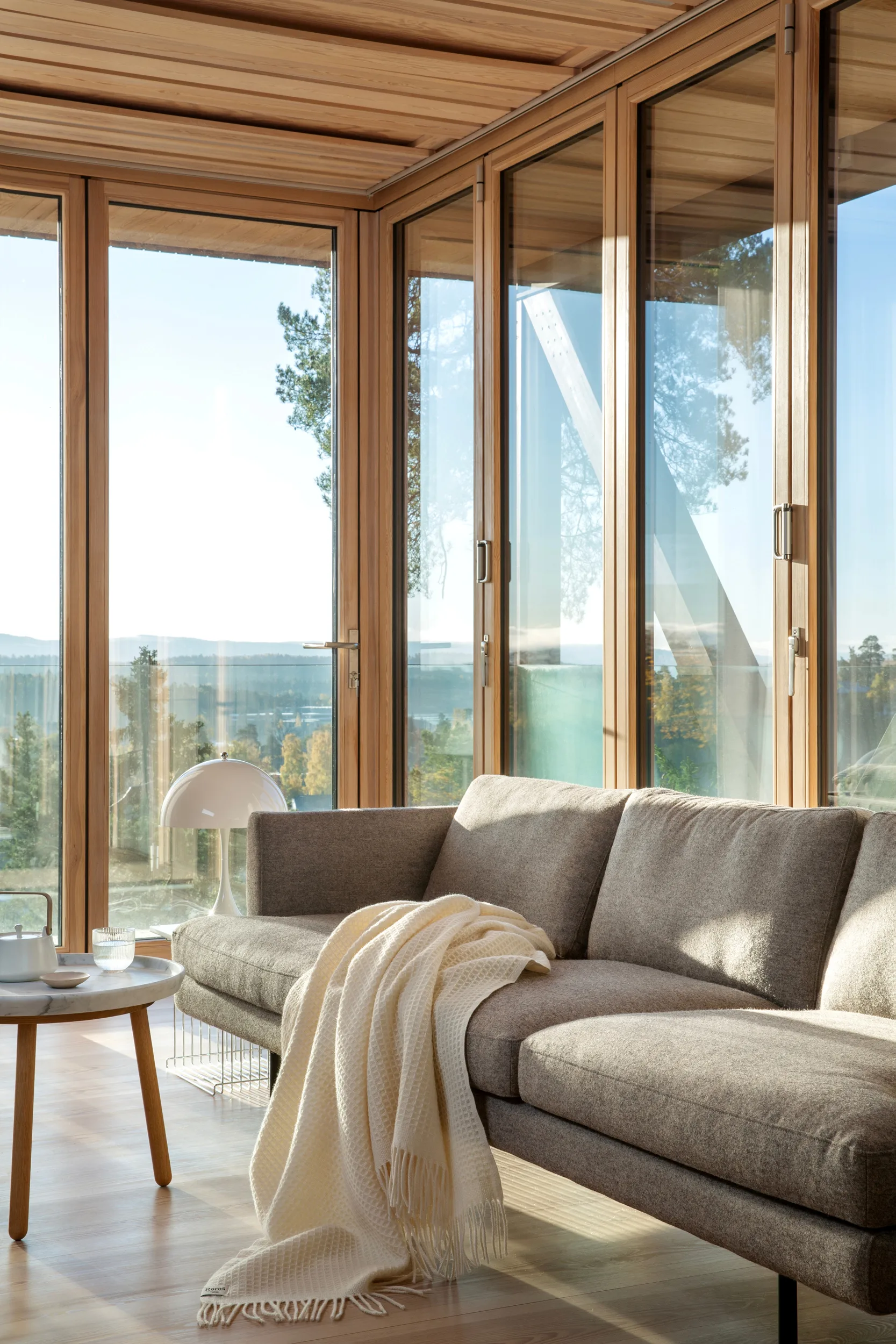 Vega pläd 150x210 cm, Natural Røros Tweed