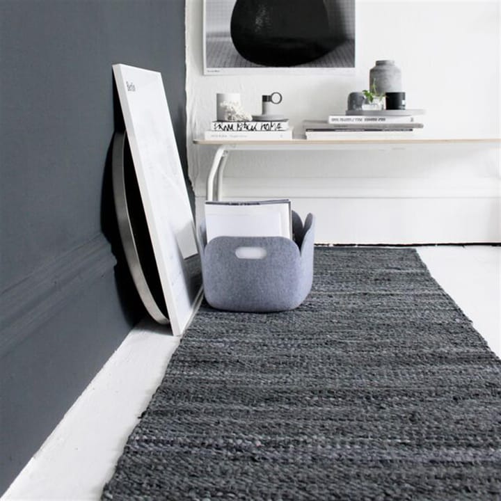 Leather matta 65x135 cm, black (svart) Rug Solid