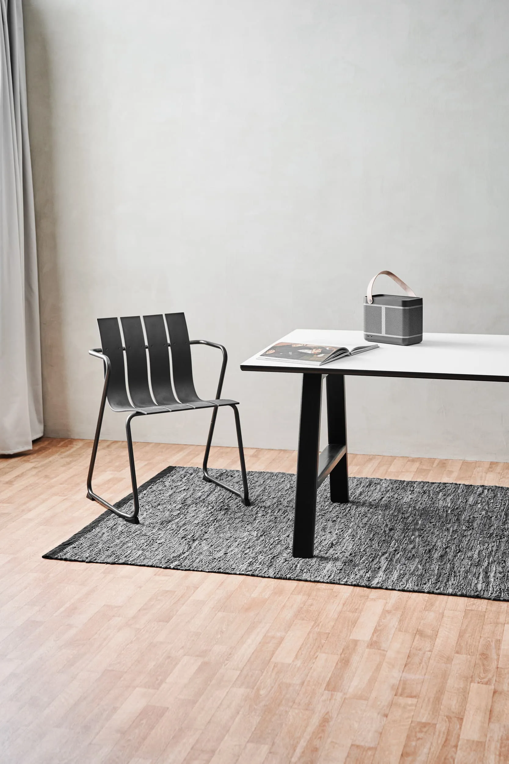 Leather matta 65x135 cm, dark grey (mörkgrå) Rug Solid