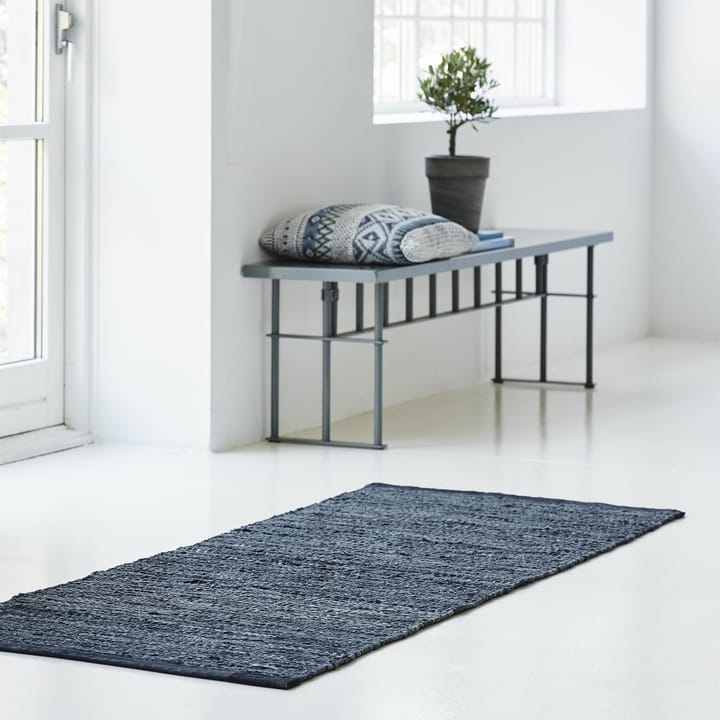 Leather matta 65x135 cm, dark grey (mörkgrå) Rug Solid