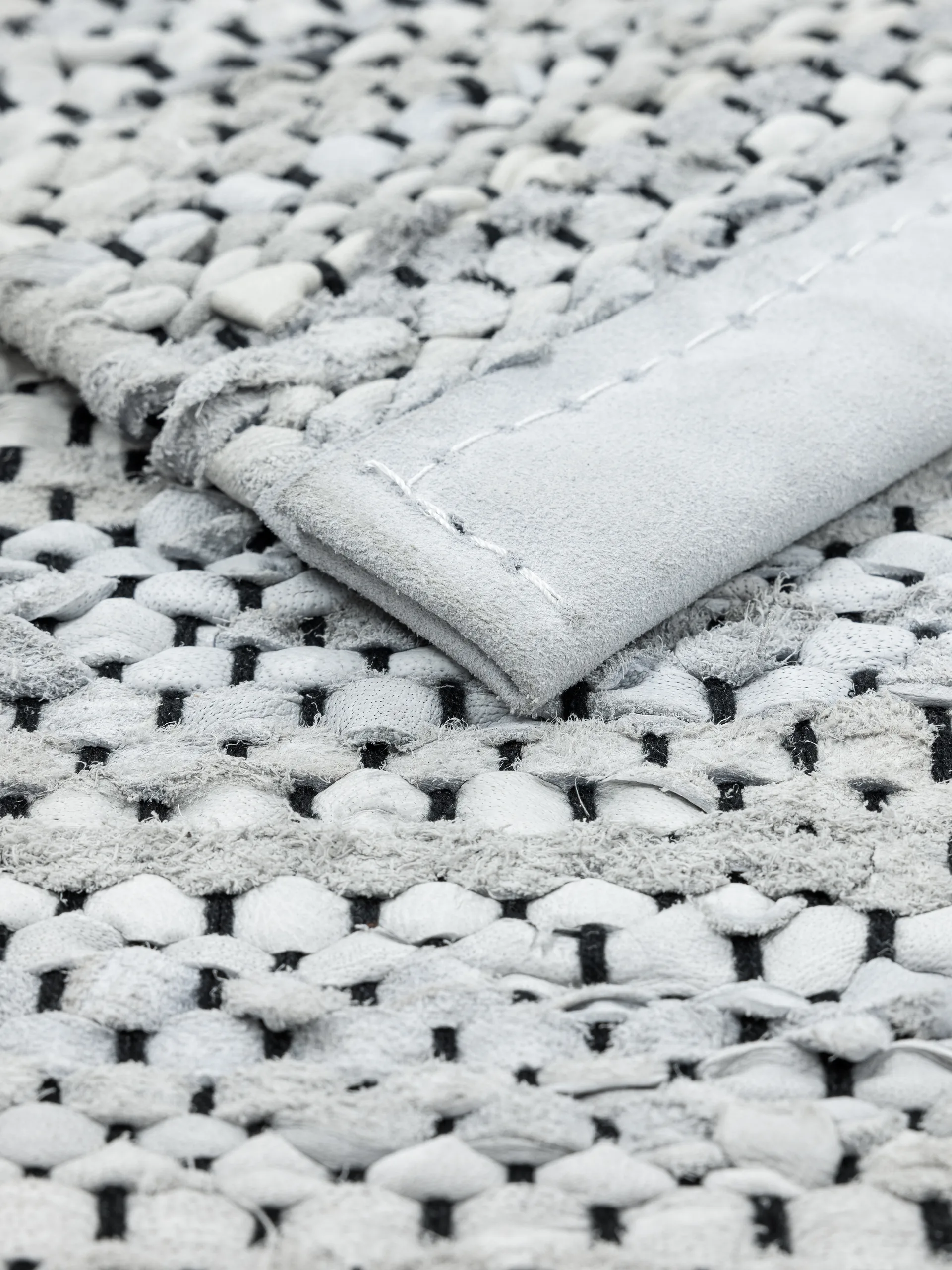 Leather matta 75x200 cm, light grey (ljusgrå) Rug Solid