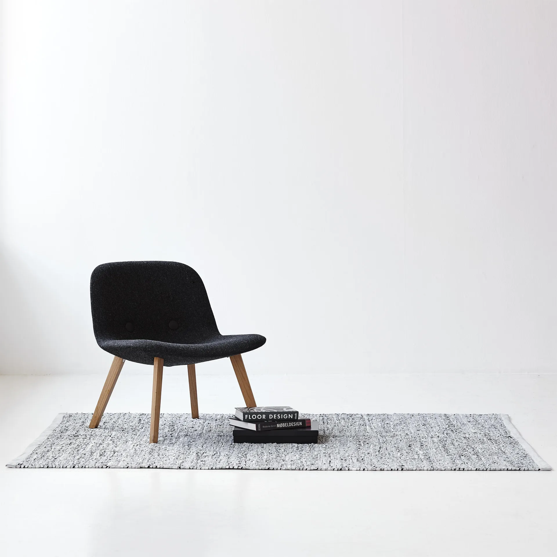 Leather matta 75x200 cm, light grey (ljusgrå) Rug Solid