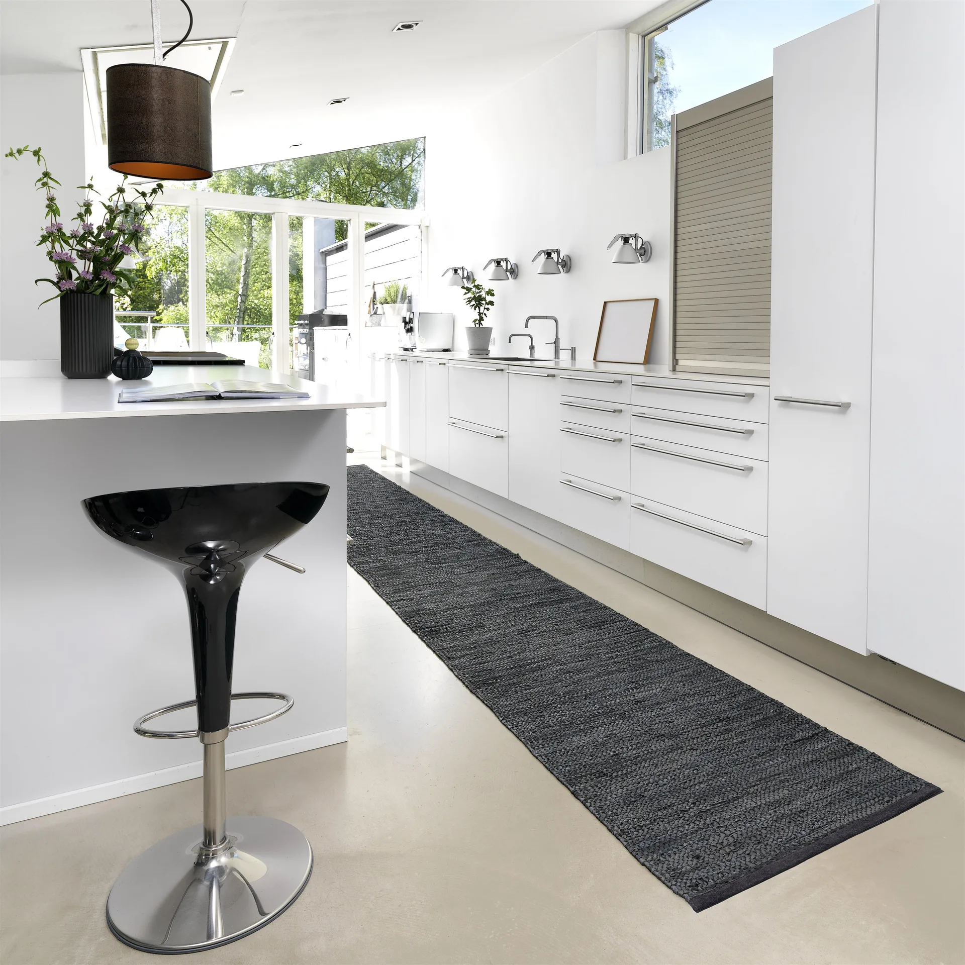 Leather matta 75x300 cm, dark grey (mörkgrå) Rug Solid