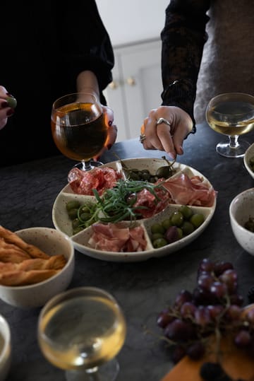 Ditte serveringsfat - Beige-vinröd - Sagaform