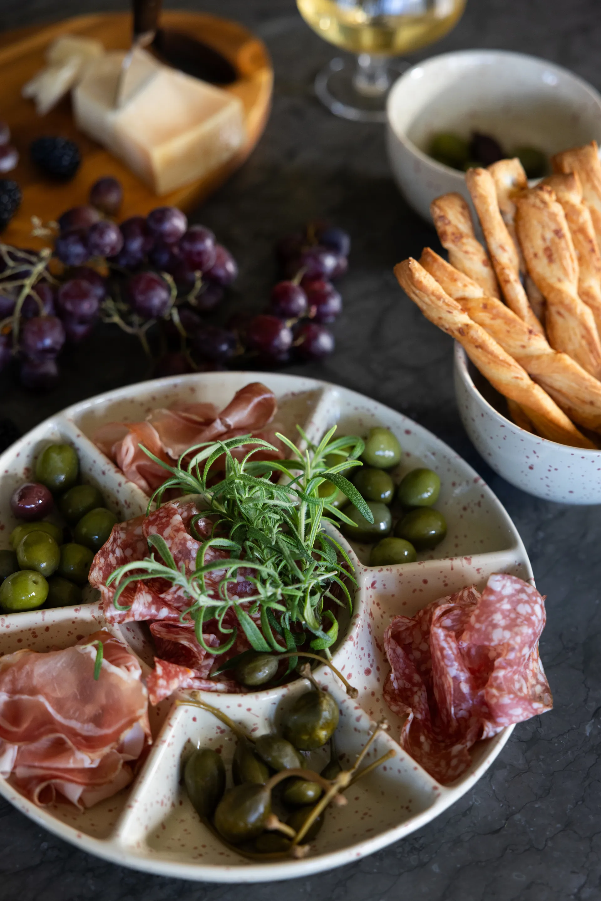 Ditte serveringsfat, Beige-vinröd Sagaform