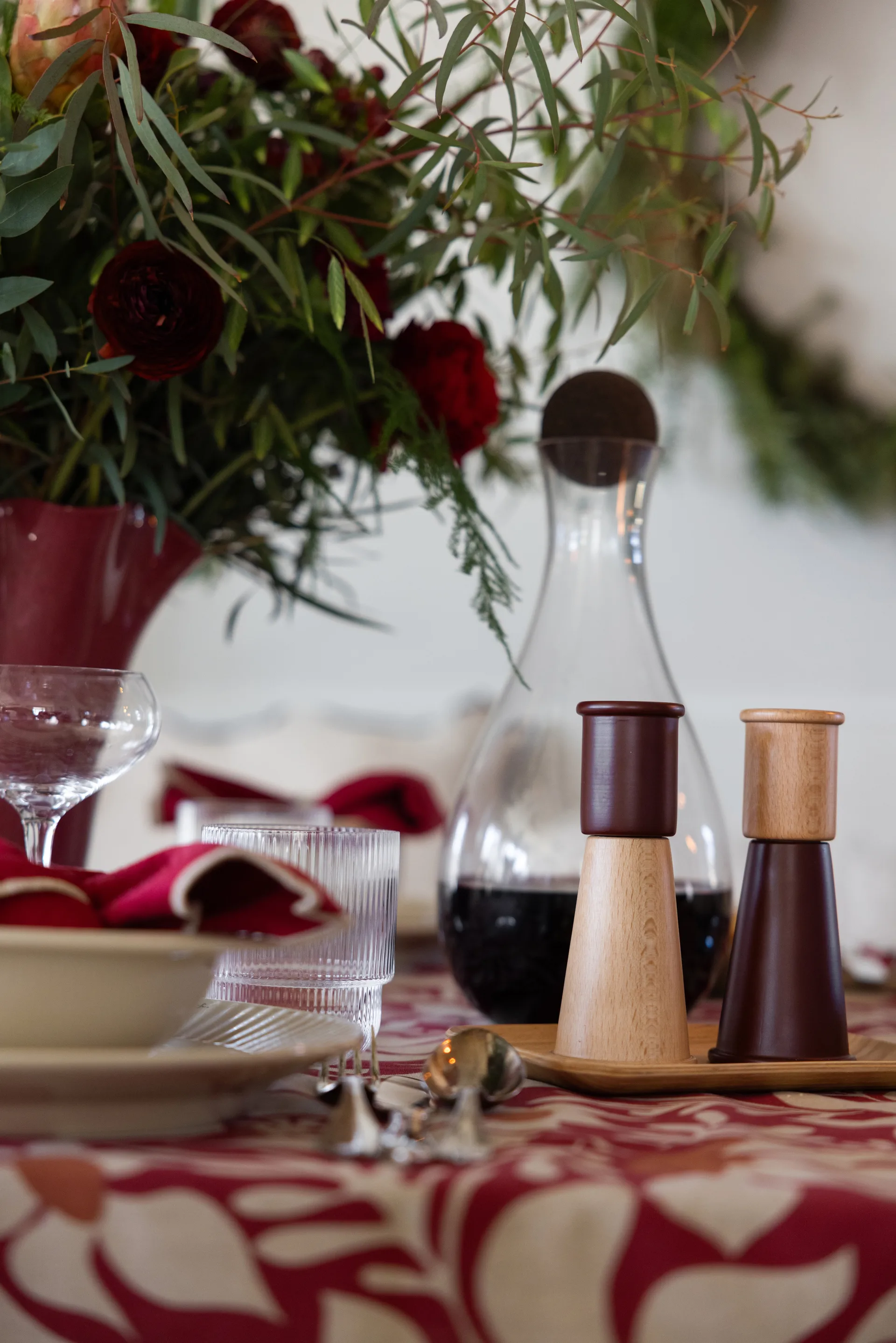 Gurken salt- och pepparkvarn liten 2 delar, Röd-brun Sagaform