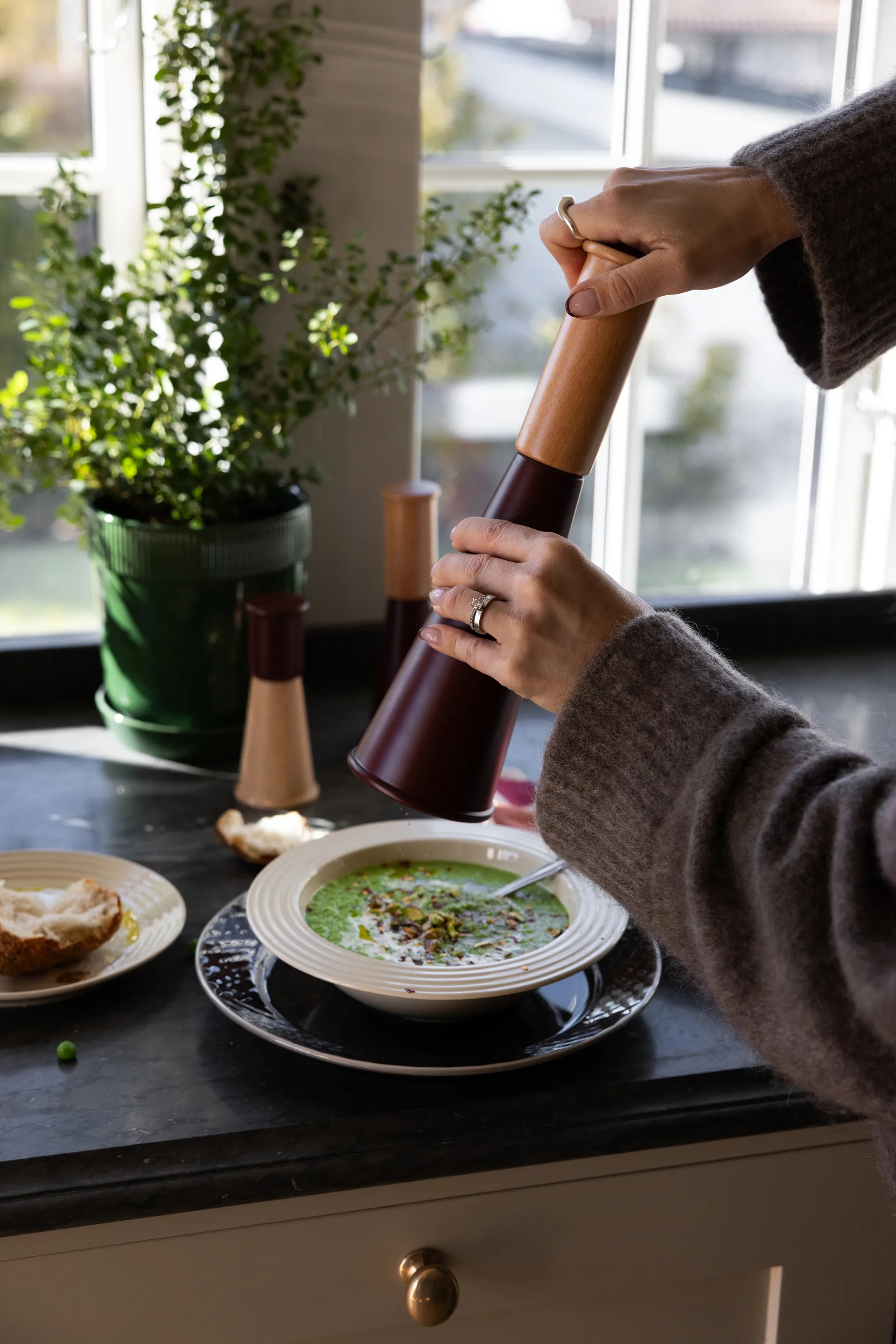 Gurken salt- och pepparkvarn stor 32 cm, Röd-brun Sagaform