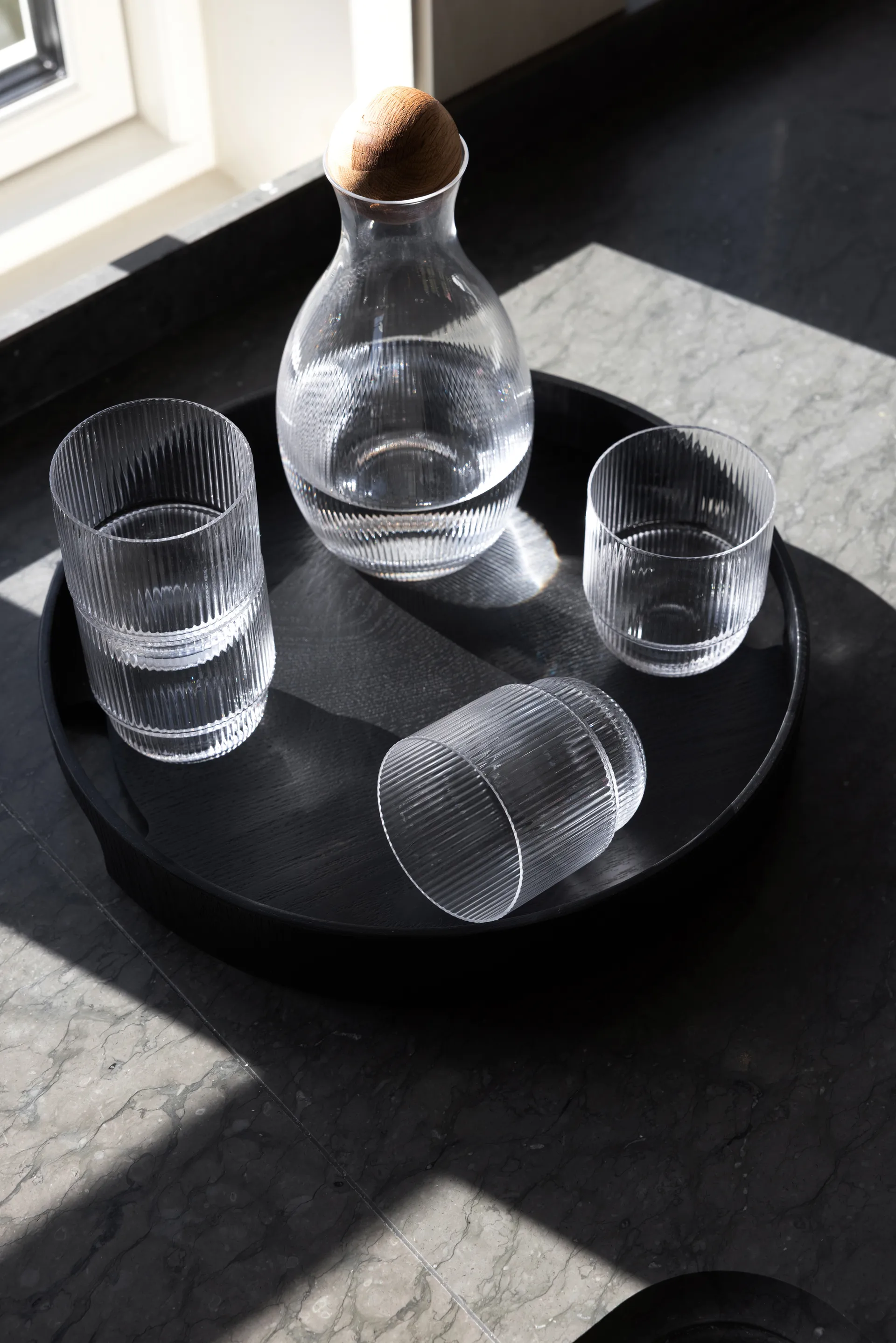 Hanna bricka rund Ø35 cm, Svart Sagaform