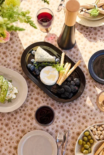 Inka uppläggningsfat - Svart, 20x34 cm - Sagaform