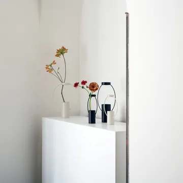 Moon vas 30 cm - Svart - Sagaform