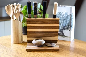 Satake knivställ - Akacia, 19x25x24 cm - Satake