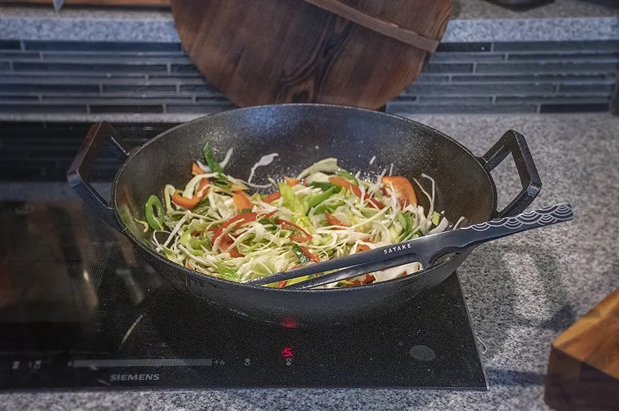 Satake Nabe wok gjutjärn, 36 cm Satake