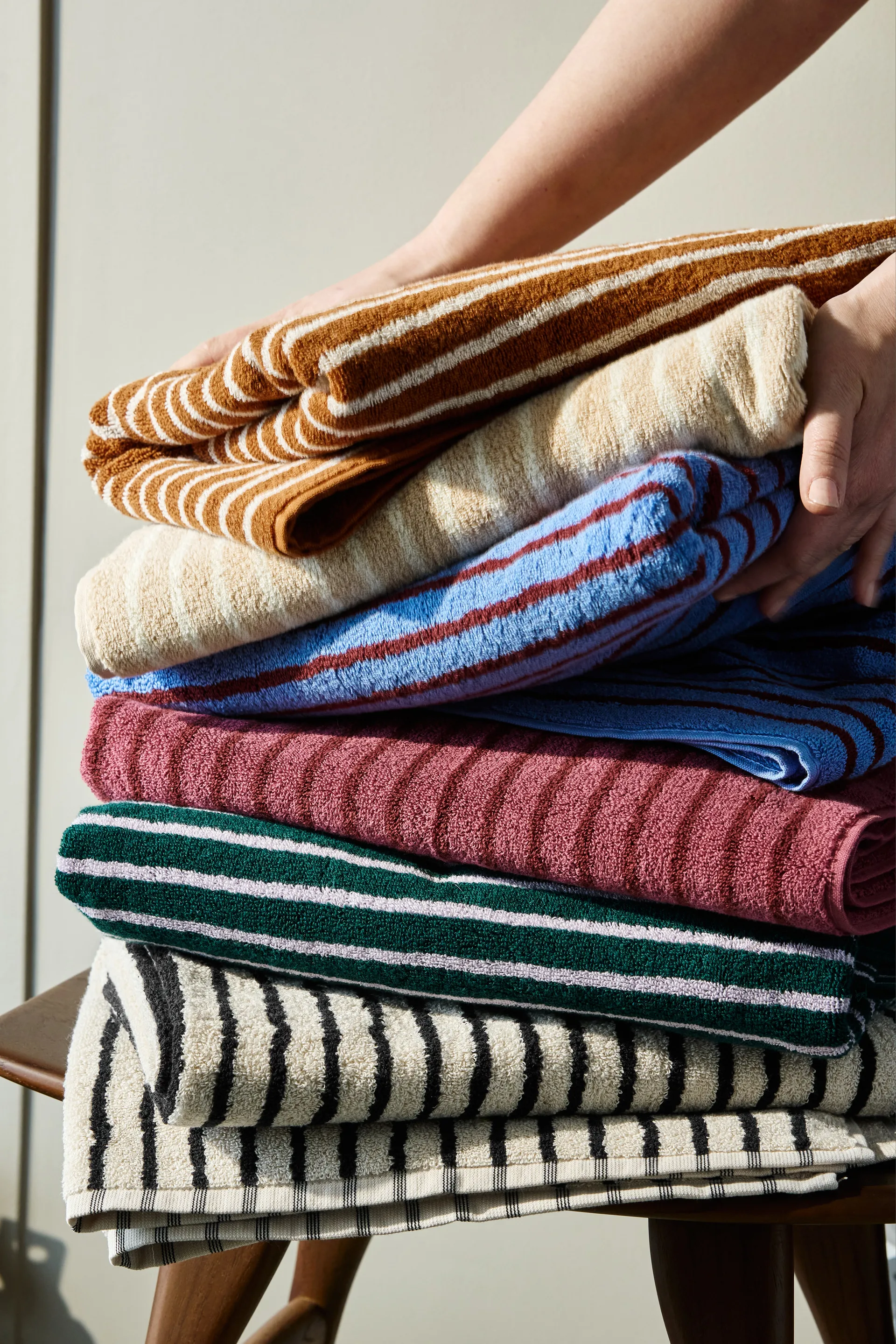 Drift badhandduk 70x140 cm, Vit-svart Scandi Living