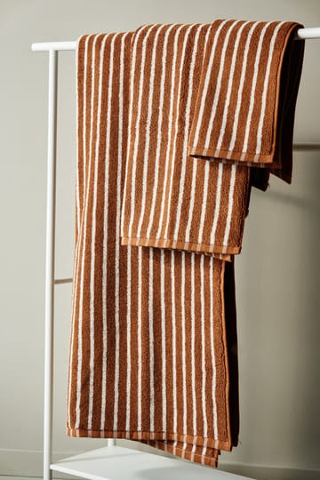 Drift handduk 30x50 cm - Brun-vit - Scandi Living