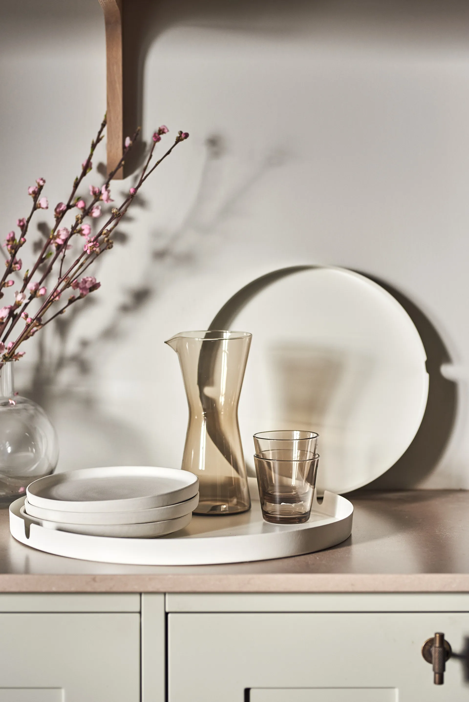 Edgy bricka Ø30 cm, Vit Scandi Living