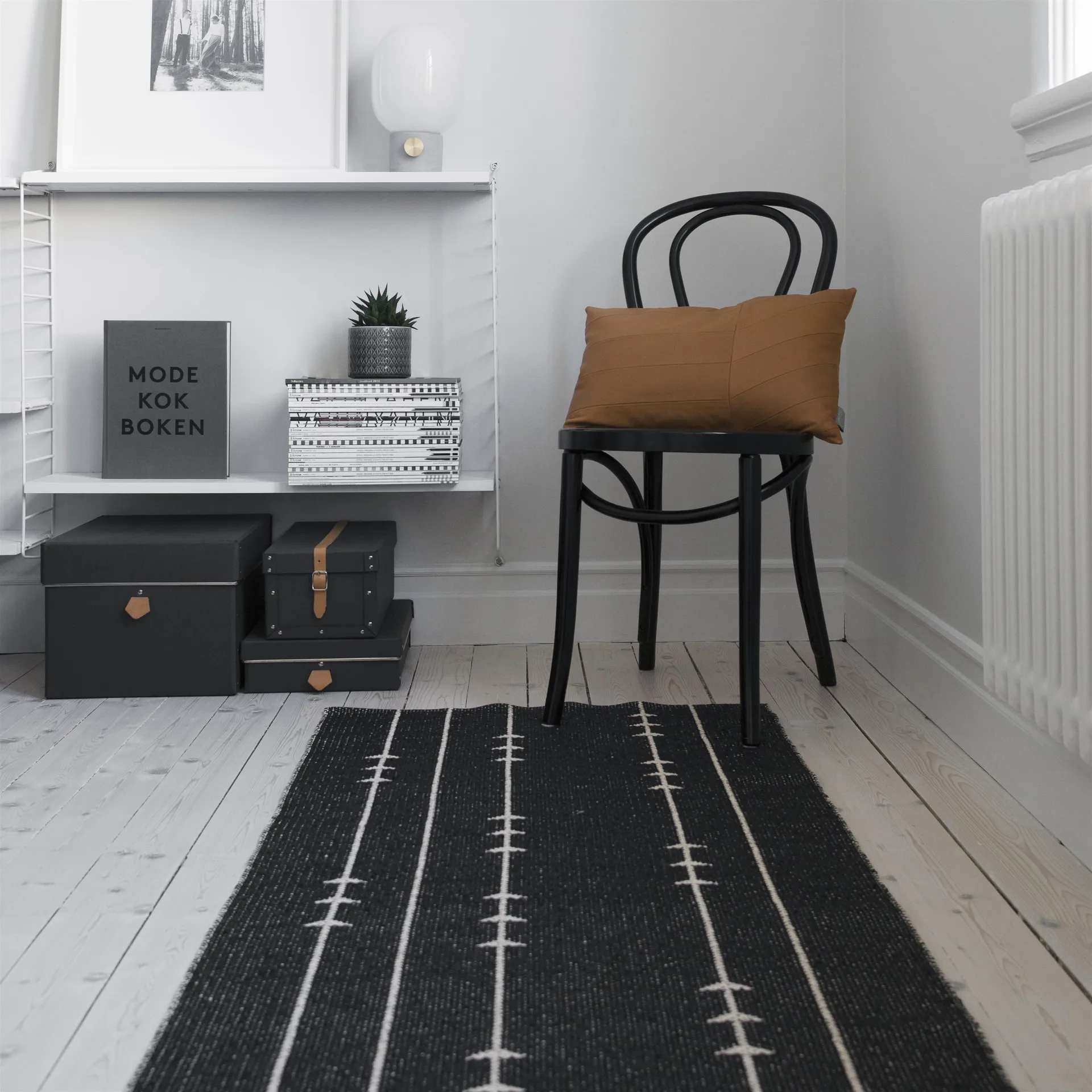 Fir matta nude-black, 70x150 cm Scandi Living