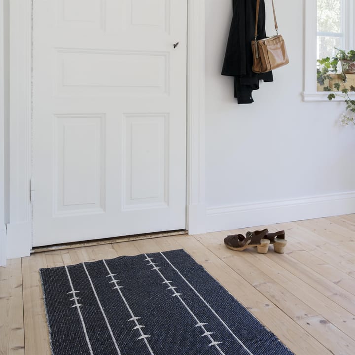 Fir matta nude-black, 70x200 cm Scandi Living