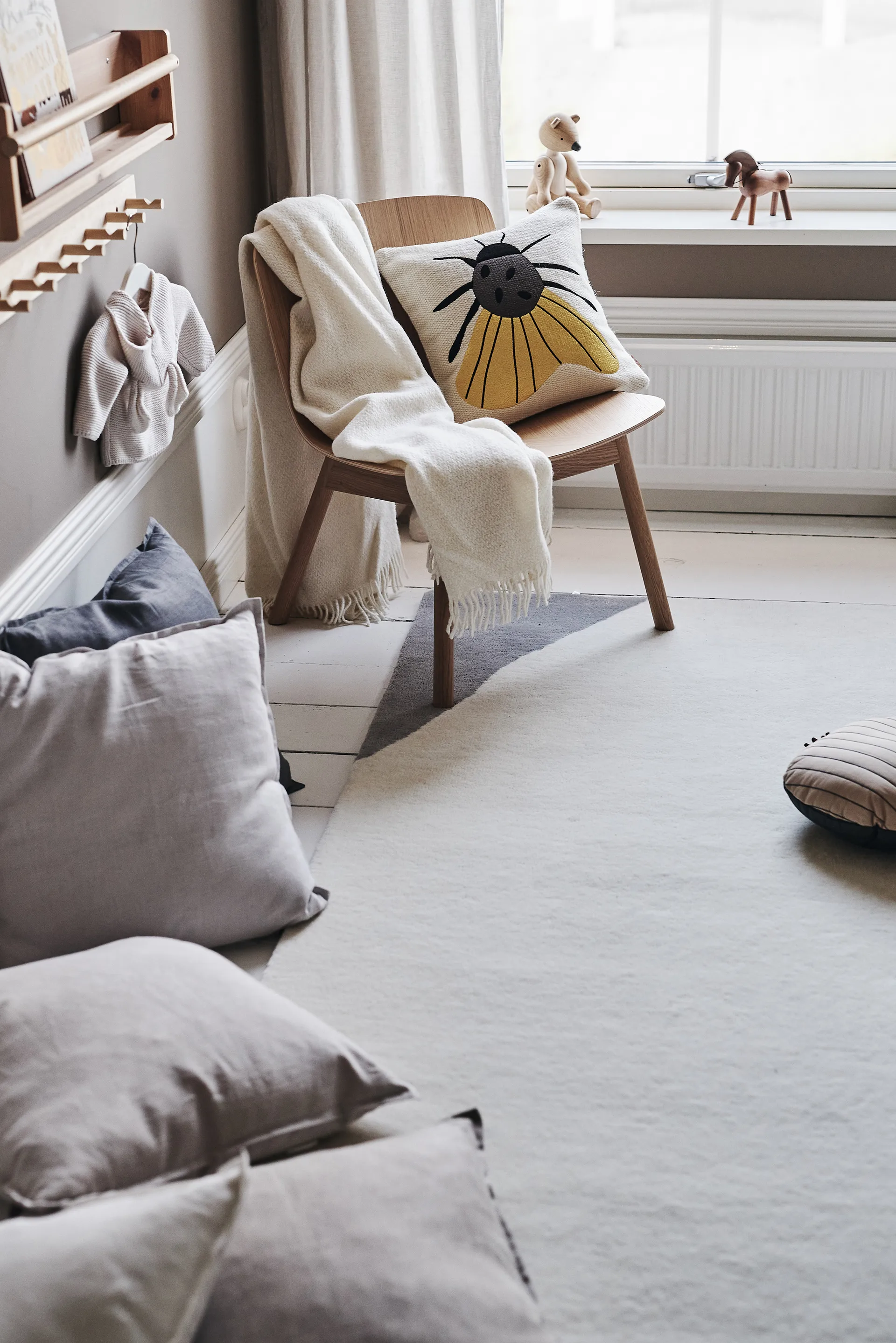 Flow ullmatta vit-grå, 170x240 cm Scandi Living