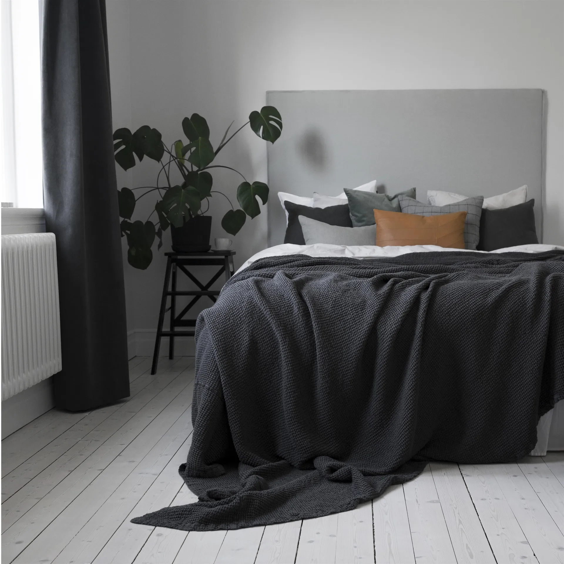 Moss överkast 260x260 cm, Charcoal (grå) Scandi Living