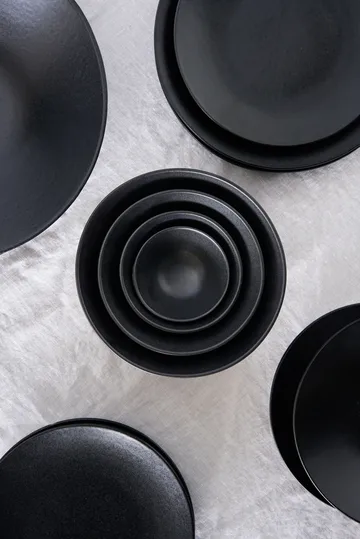 Terra mattallrik - Svart stengods, Ø26,5 cm - Scandi Living