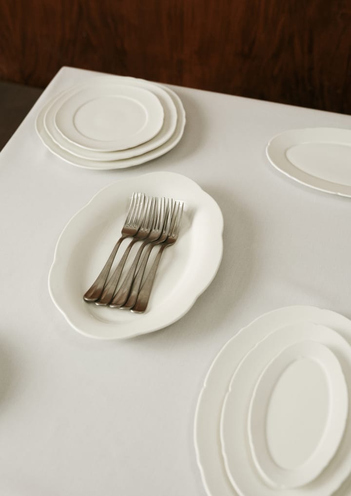 Silhouette oval djup tallrik L 21x30 cm, White Serax
