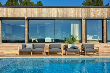 Saltholm loungefåtölj teak-gråbrun dyna - Skargaarden