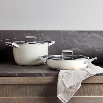 SMEG 50's Style gryta med lock Ø26 cm - Creme - Smeg