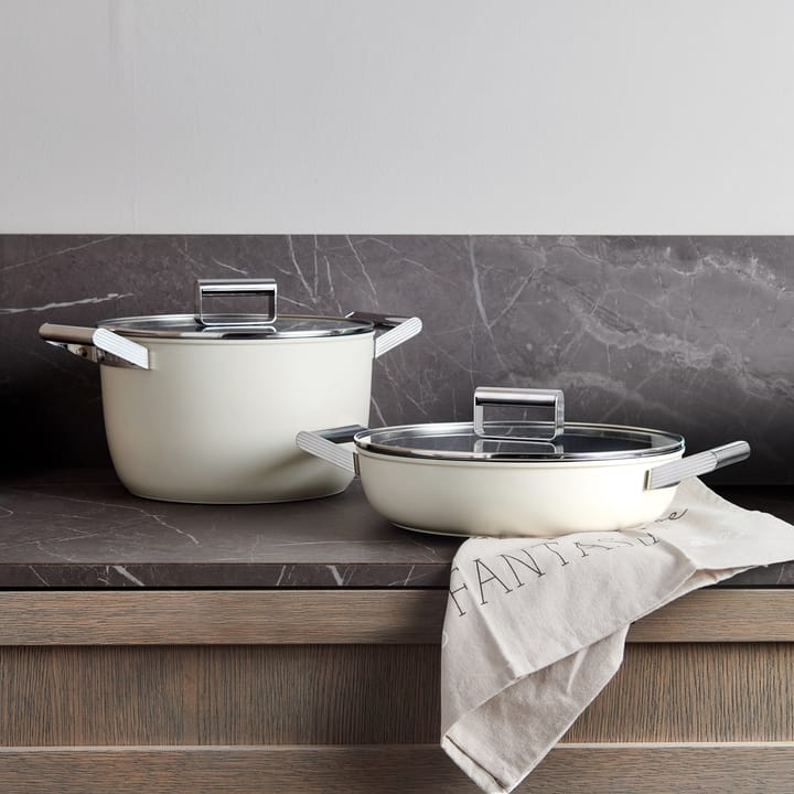 SMEG 50's Style gryta med lock Ø26 cm, Creme Smeg