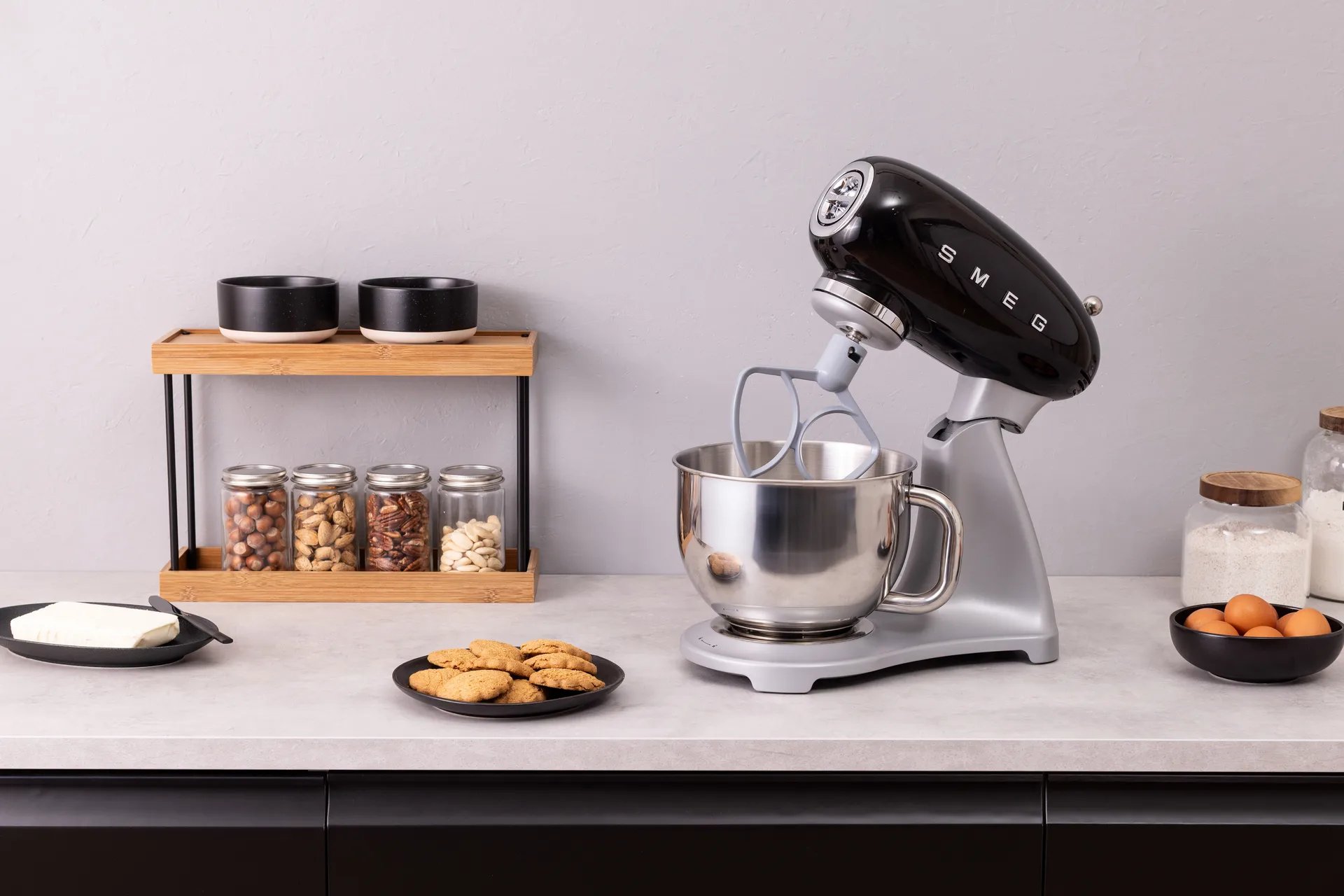 Smeg 50's Style köksmaskin 4,8 L, Svart-silver 800 w Smeg