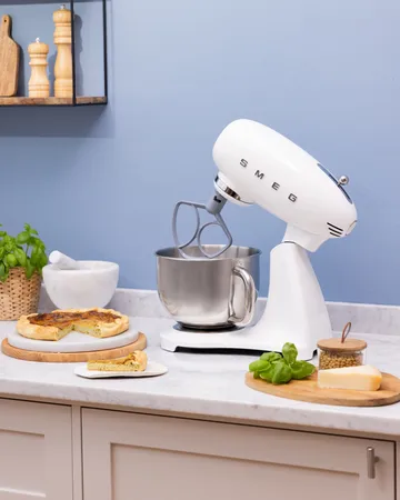 Smeg 50's style köksmaskin - Vit, 1000 w, 4,8 L - Smeg