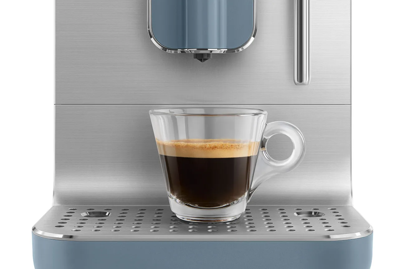 Smeg espressomaskin med ångpip automatisk, Storm Blue Smeg