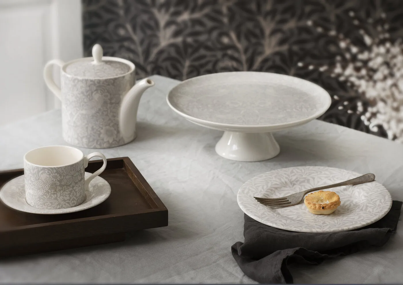 Strawberry Thief tekanna 1,1 liter, Grey Spode
