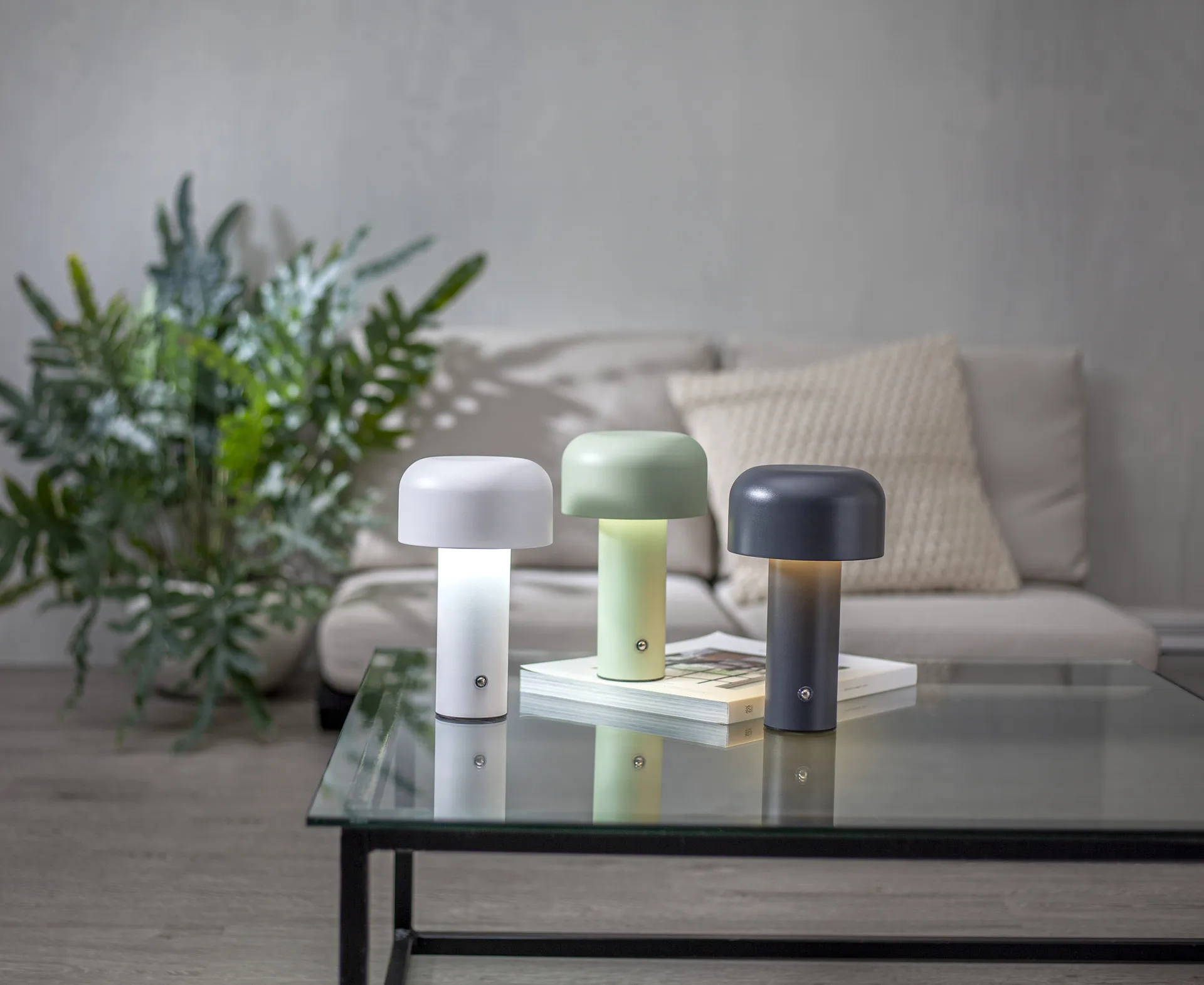 Bobby bordslampa portabel, Vit Star Trading