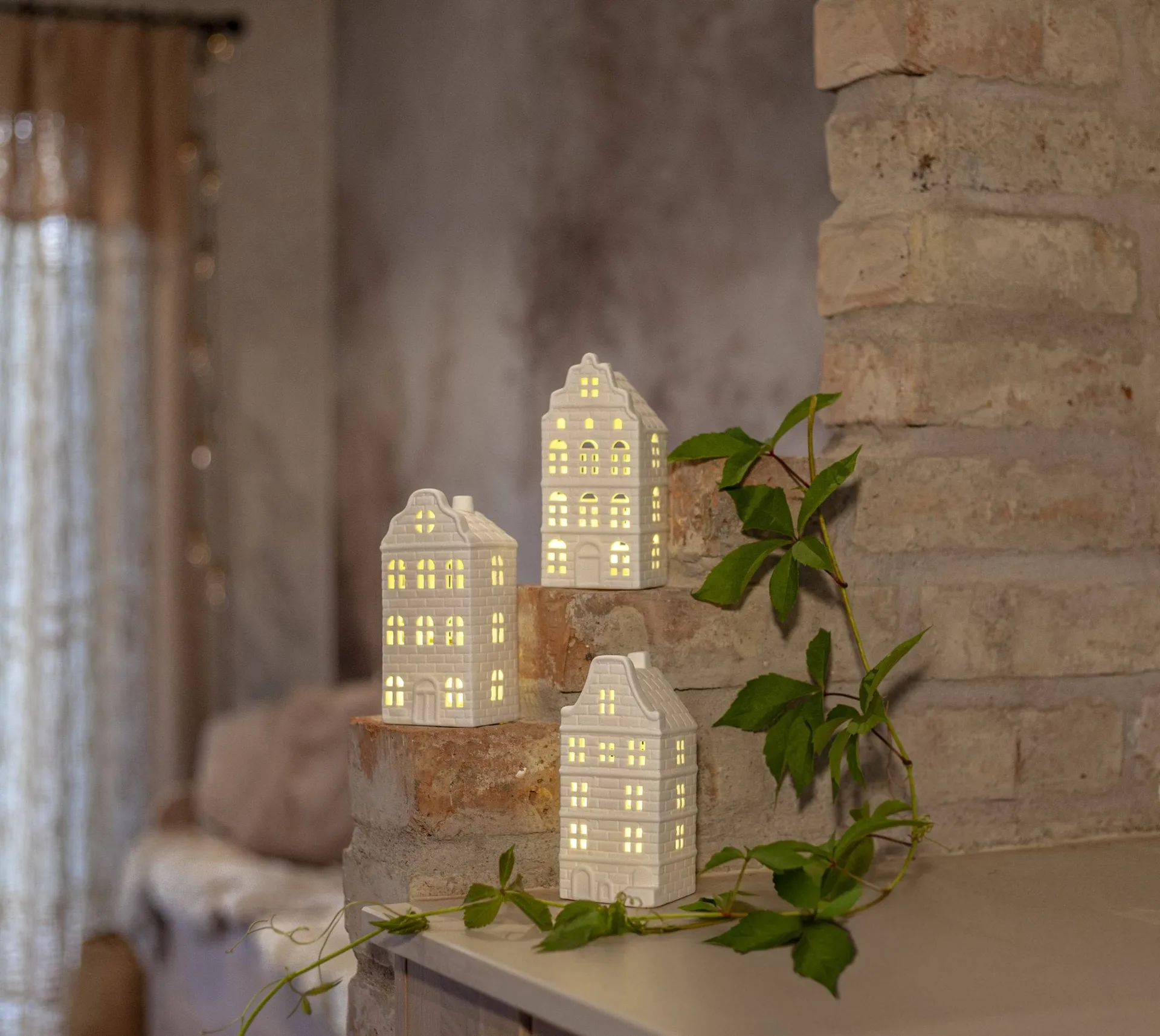 Inomhusdekoration vinter, Vit hus, 3 delar Star Trading