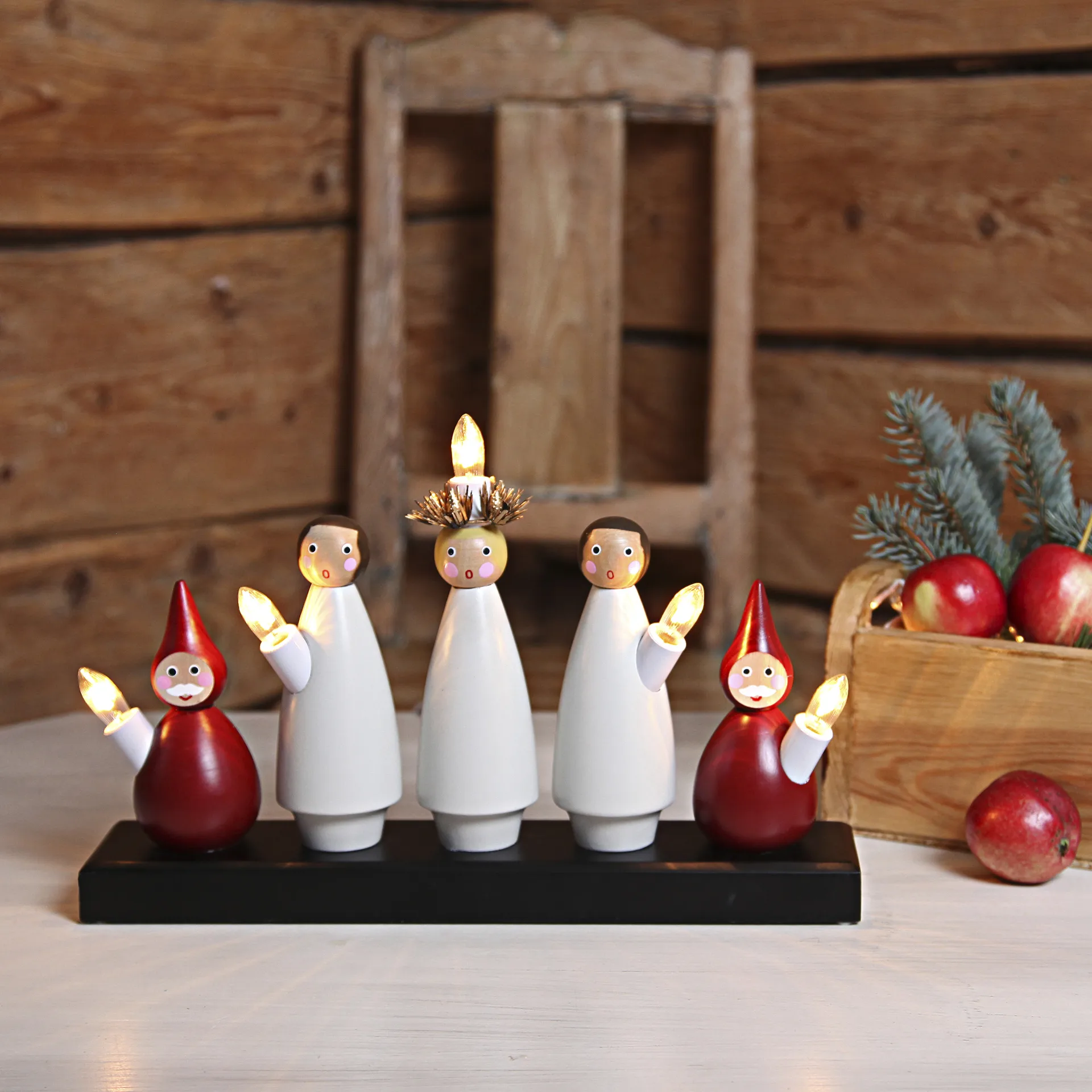 Luciakör adventsljusstake, Vit-röd Star Trading