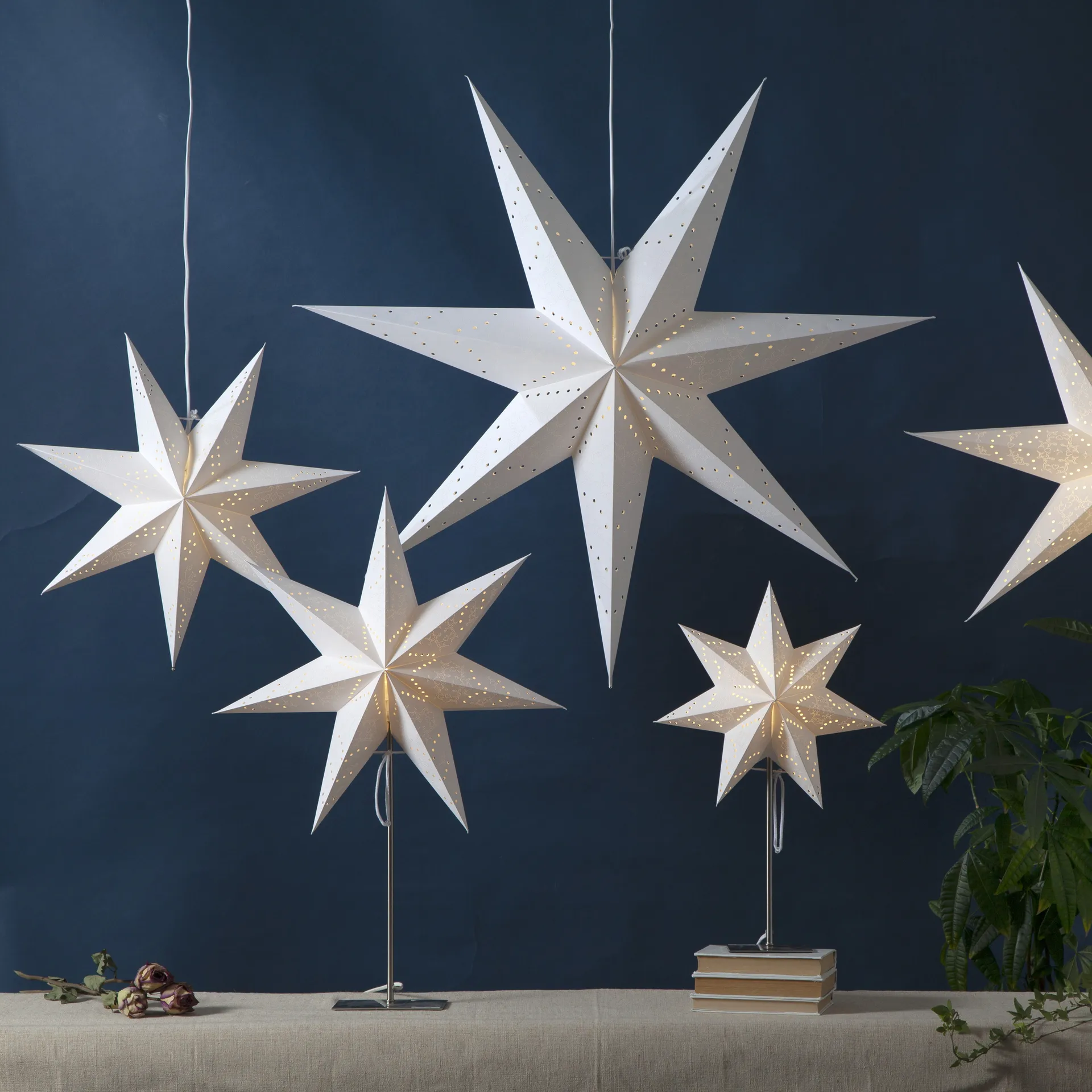 Sensy adventsstjärna på fot 78 cm, Vit Star Trading