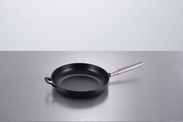 Buster & Punch stekpanna gjutjärn svart Ø28 cm - Stålhandtag - STAUB