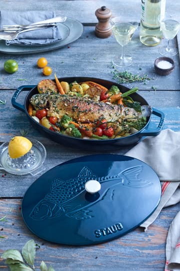 La Mer oval gryta, tre lager emalj - 32 cm - STAUB