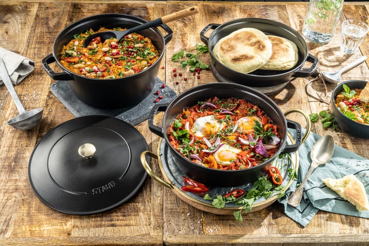 Staub Gryt & kastrullset stapelbara 5 delar, Svart STAUB