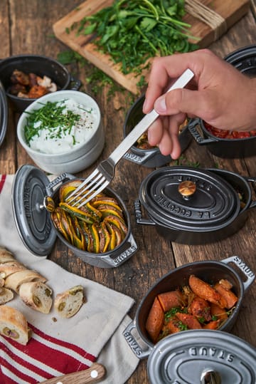 Staub La Cocotte oval gryta gjutjärn 0,6 L - Svart - STAUB