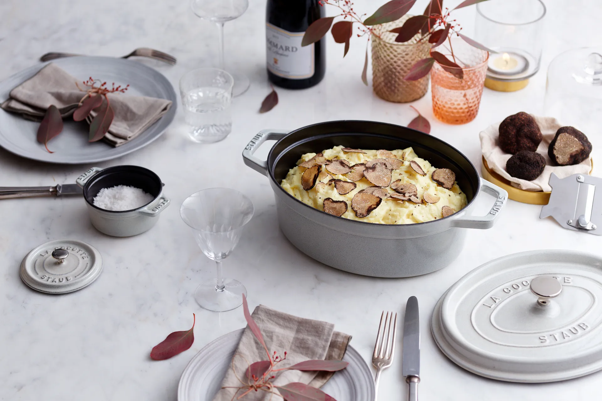 Staub La Cocotte oval gryta gjutjärn 6,7 L, White truffle STAUB