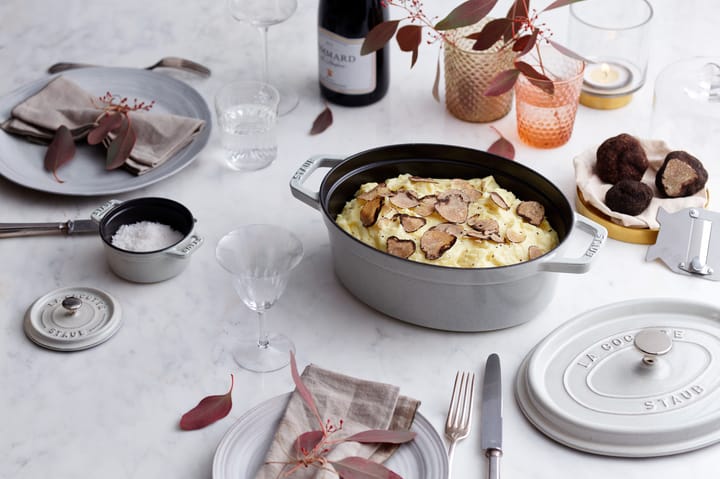 Staub La Cocotte oval gryta gjutjärn 6,7 L, White truffle STAUB