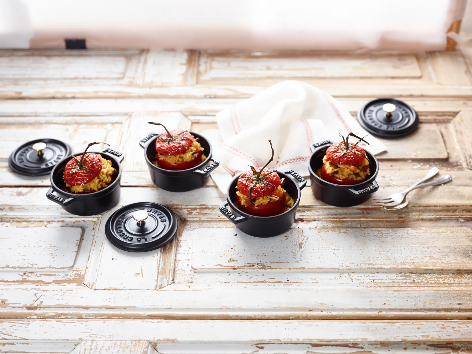 Staub La Cocotte rund gryta gjutjärn 0,25 L, Svart STAUB