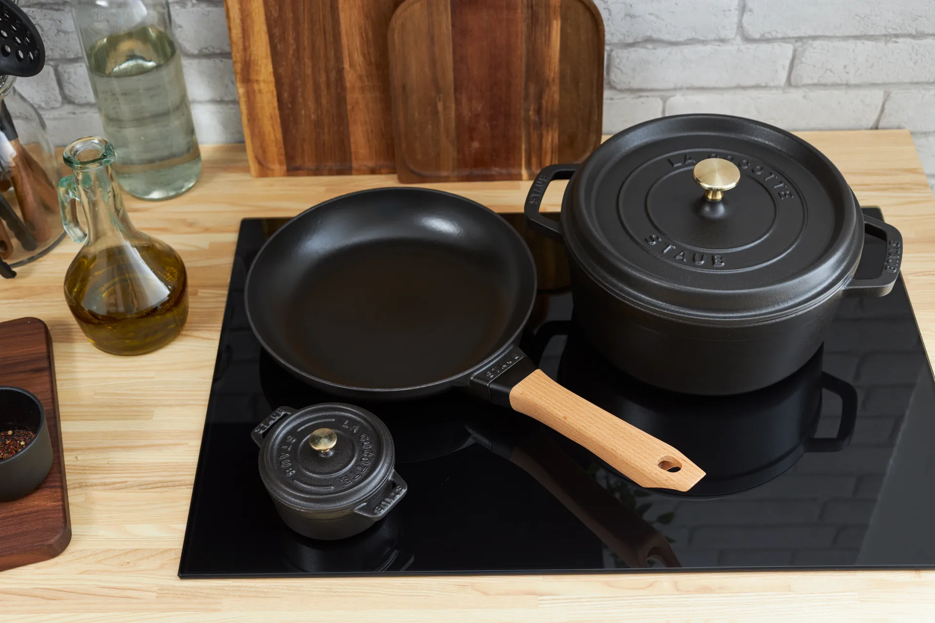 Staub La Cocotte rund gryta gjutjärn 0,25 L, Svart STAUB