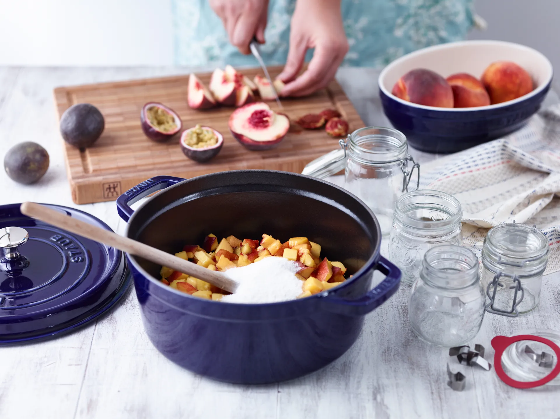 Staub La Cocotte rund gryta gjutjärn 2,6 L, Mörkblå STAUB