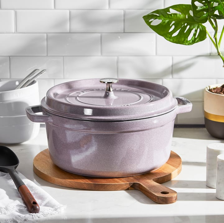 Staub La Cocotte rund gryta gjutjärn 5,2 L, Cherry Blossom STAUB